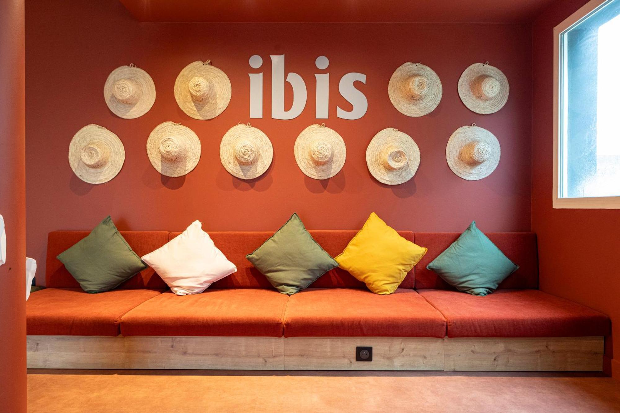 Ibis Istres Trigance Hotel Esterno foto